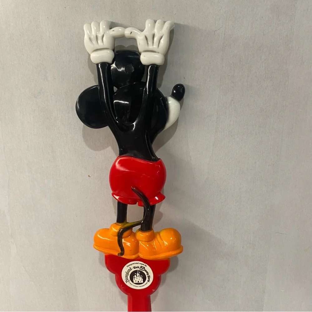 Disney Mickey Mouse Walt Disney World Back Scratcher Park Souvenir